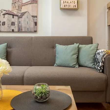 Appartement Imperium Ii - Beachfront Znjan