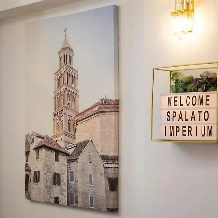 Imperium Ii - Beachfront Znjan Lägenhet Split