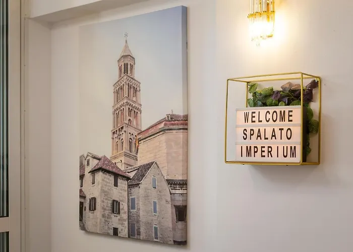 Imperium Ii - Beachfront Znjan Apartmán Split