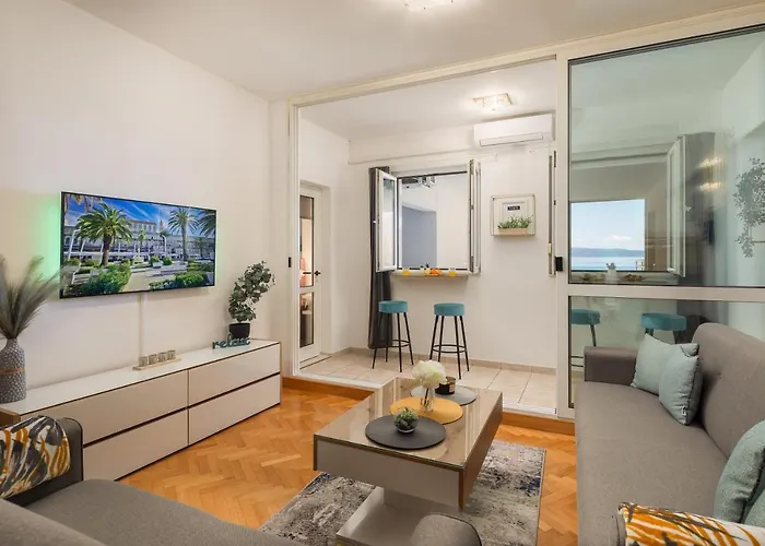 Daire Imperium Ii - Beachfront Znjan Split