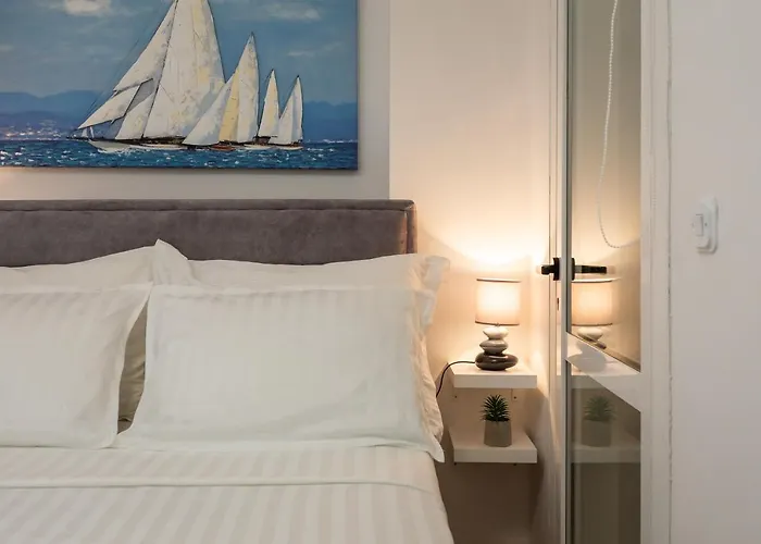 Imperium Ii - Beachfront Znjan