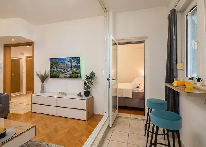 Daire Imperium Ii - Beachfront Znjan *